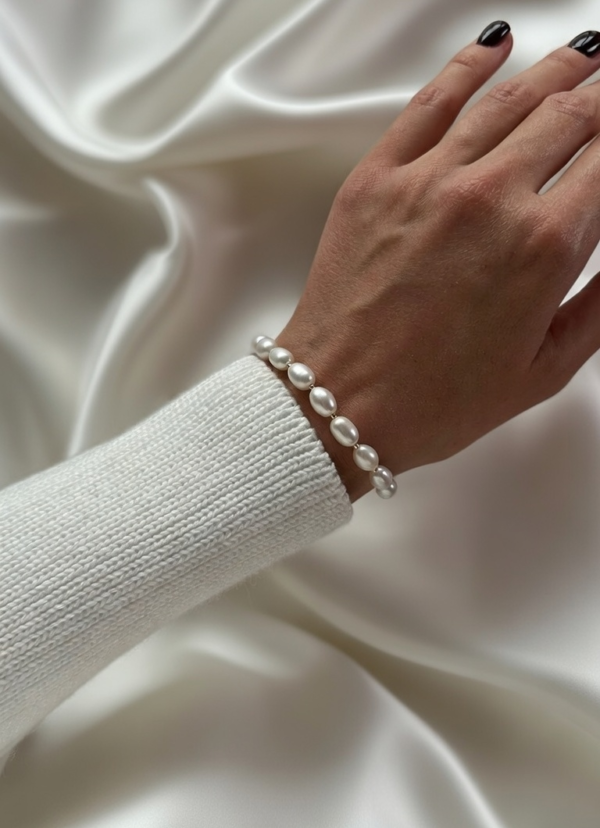 Classic pearls bracelet
