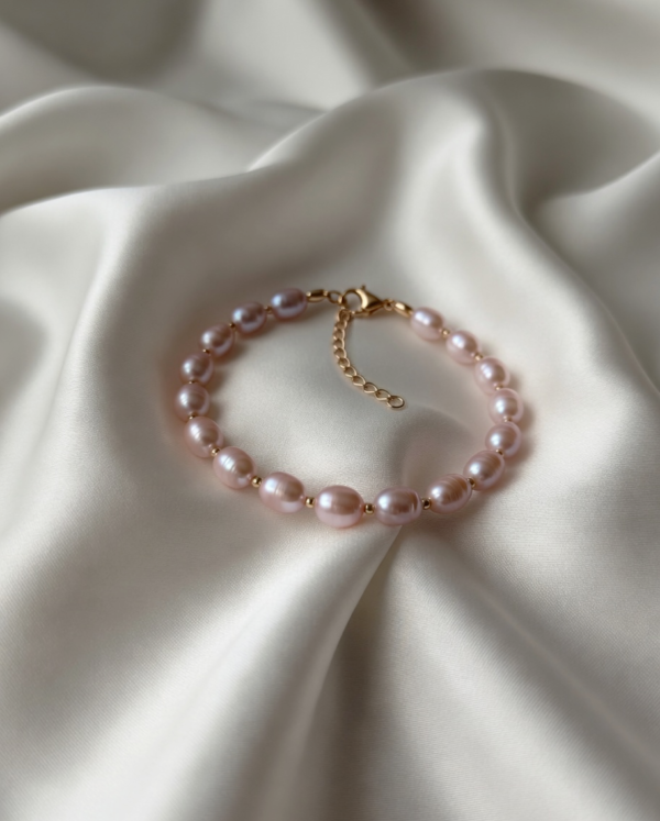 Pink pearls bracelet