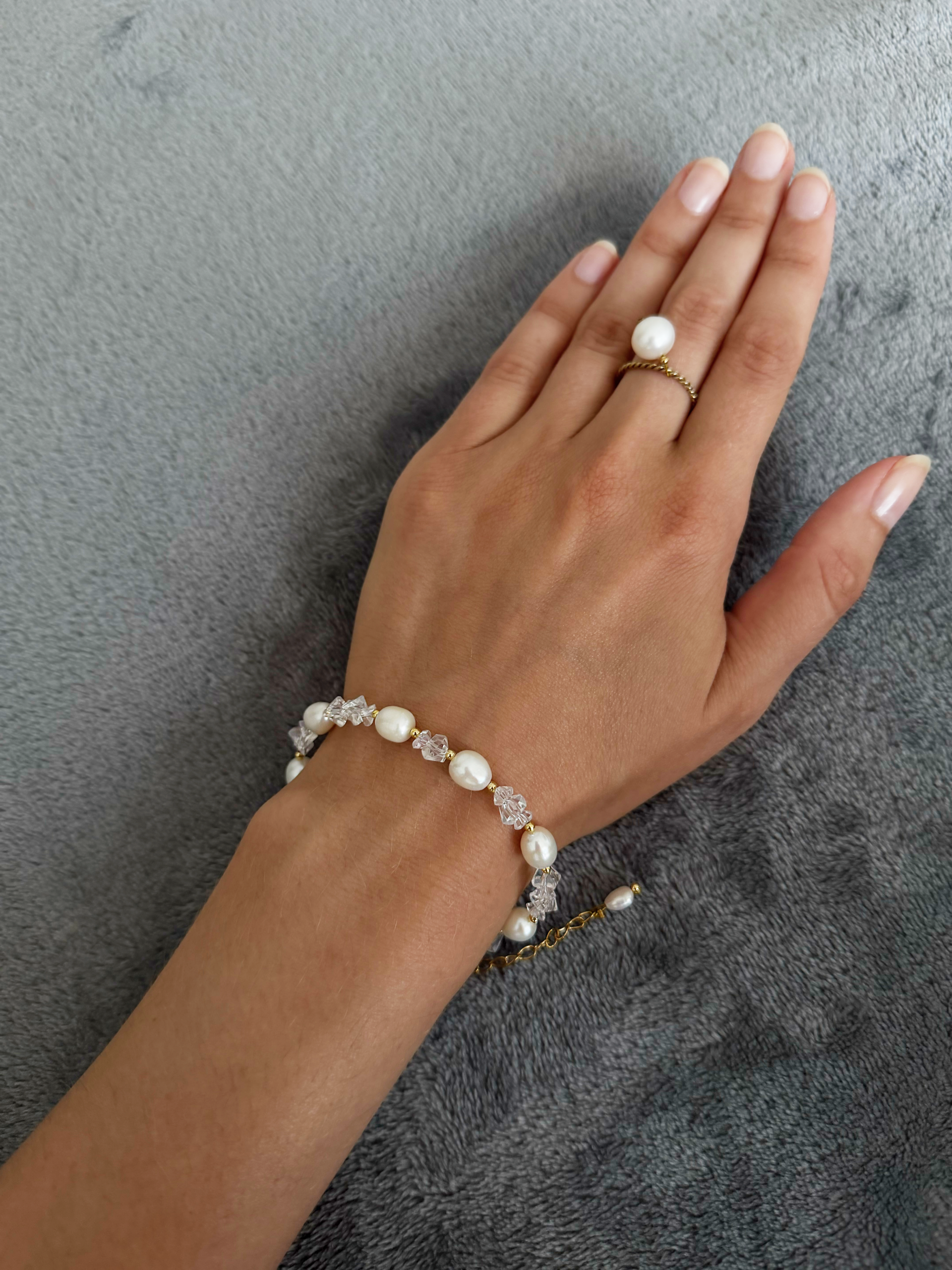 Adele crystal pearl bracelet - Image 4