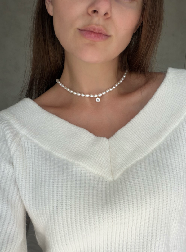 Diamond pearl choker